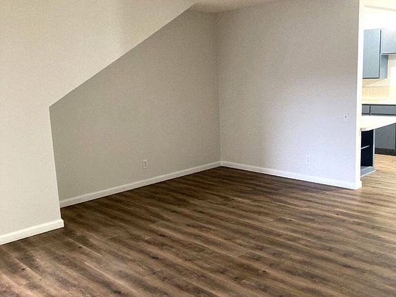 4th image of 1551 E Date St APT 3