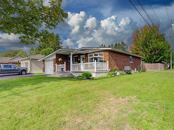 3rd image of 399 Birmingham St E