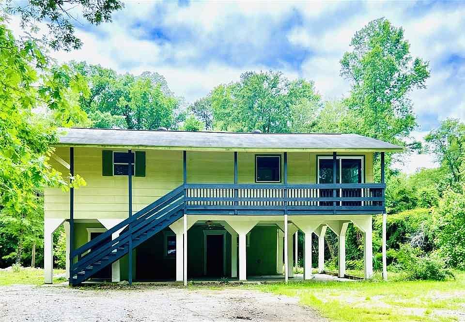1st image of 2415 Stag Horn Ln
