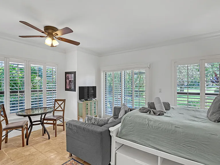 11863 Wimbledon Cir #408 — Photo 3