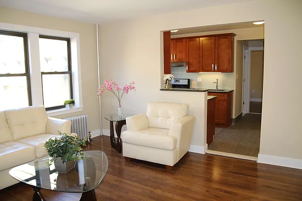 Rented by Sorelle Realty Group, LLC | media 33