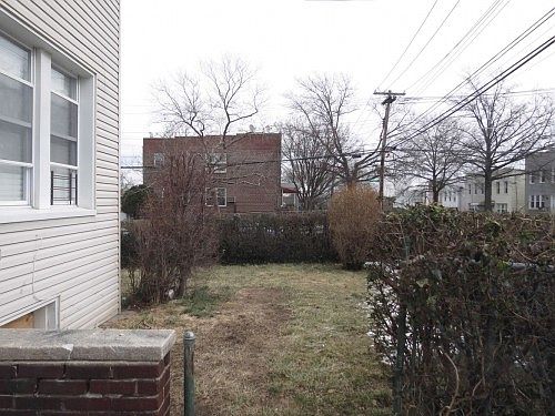 4th image of 2969 Lawton Ave