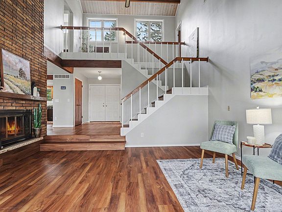 3rd image of 118 Maple Cir