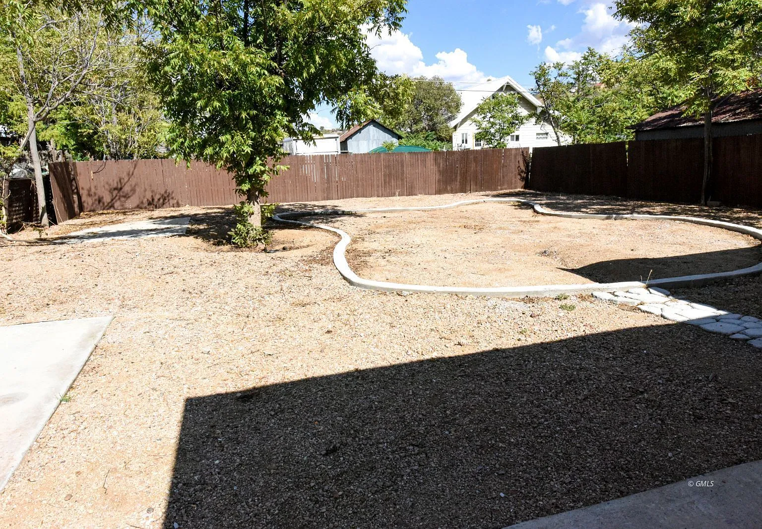 2 bed, 1.0 bath, 1016 sqft, $1,600 — Photo 4