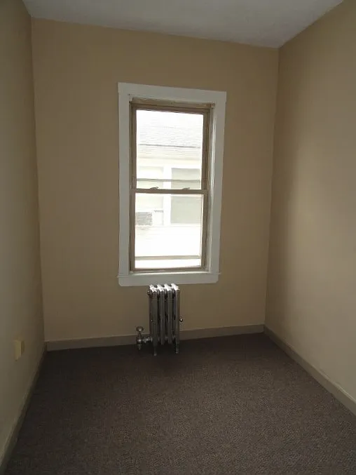 106-108 Lyme St #2