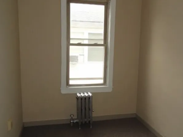 106-108 Lyme St #2, Malden, MA 02148