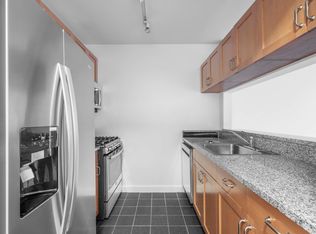 420 W 42nd St APT 28A, New York, NY 10036