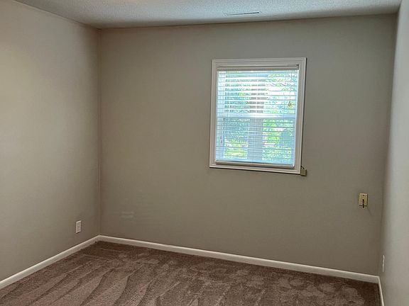 5th image of 5256 Lowell Ave