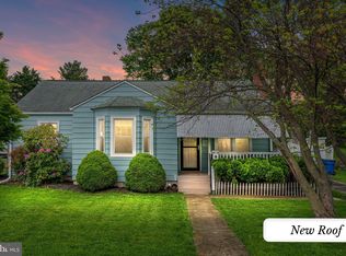 232 Walnut St, Berryville, VA 22611