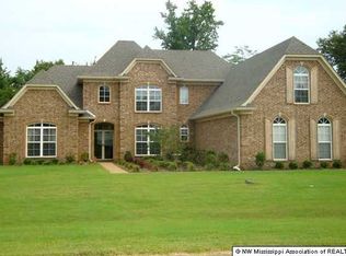 5628 Drew Glazer Dr, Olive Branch, MS 38654