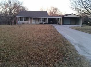 2029 E Ridge Dr, Excelsior Springs, MO 64024