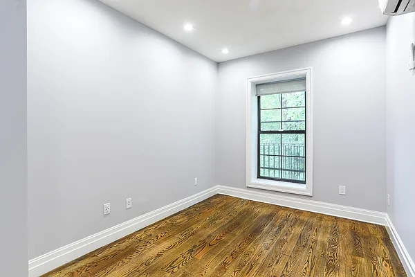 Rented by Pinn Realty | media 37