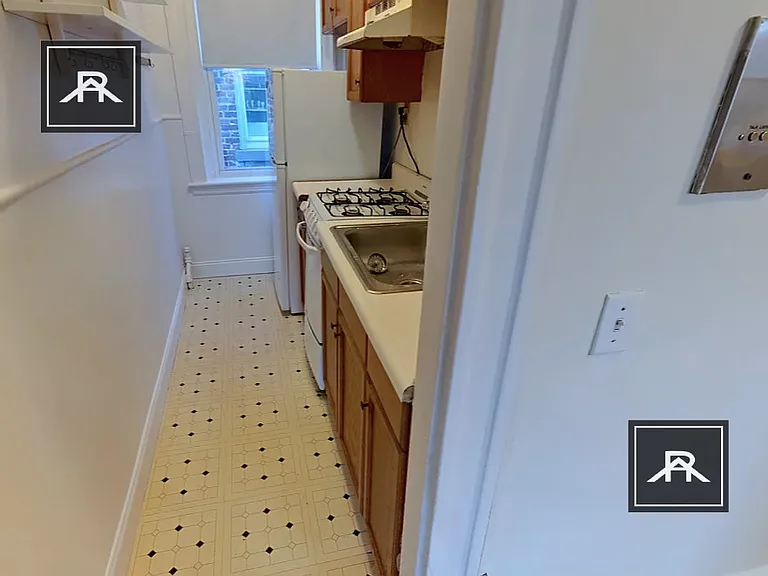 1822 Beacon St #7 — Photo 2