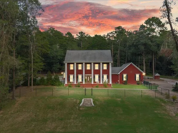 983 County Road 21, Headland, AL 36345