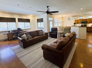 1 Stillwater Dr, West Lebanon, NH 03784