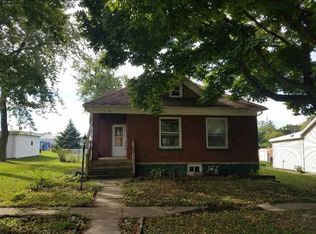 311 E 4th St, Gridley, IL 61744