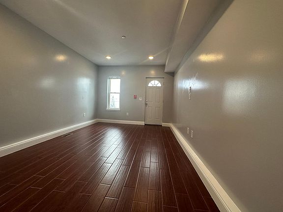 2nd image of 638 N 11th St #1A
