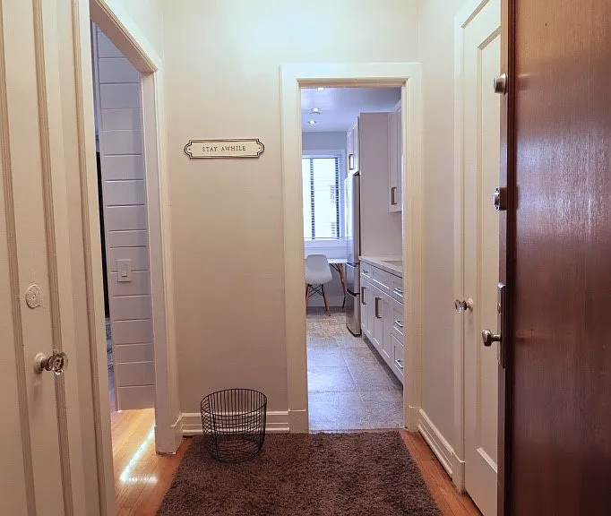 315 W 3rd St — Photo 16
