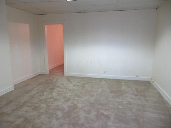 3rd image of 132 E Main St