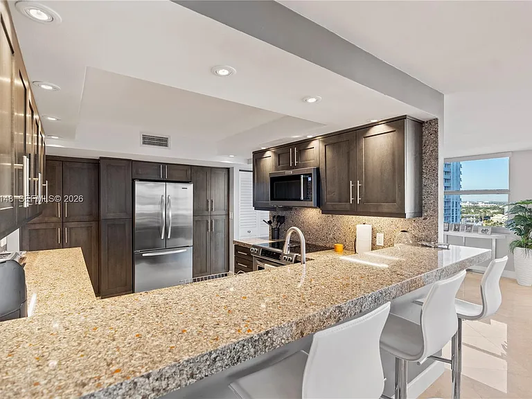 1920 S Ocean Dr #17D — Photo 8