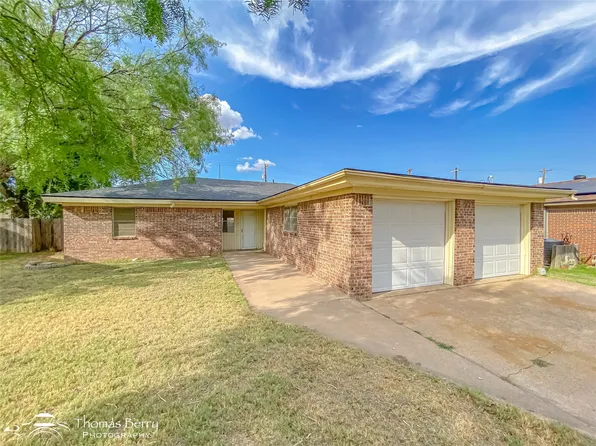 2810 Robertson Dr, Abilene, TX 79606