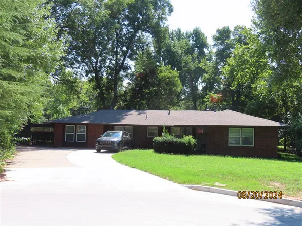 1026 Leslie Ln, Norman, OK 73069