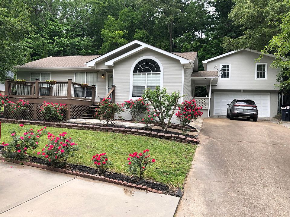 1st image of 13 Arnold Dr