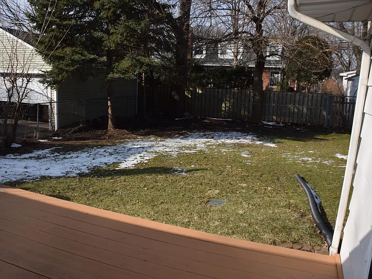 842 N Arlington Heights Rd — Photo 16