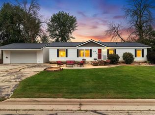 415 W 2nd St, Shawano, WI 54166