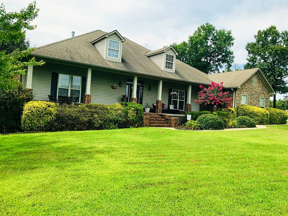 1st image of 3 Northlake Cir