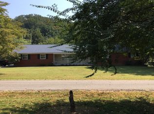 1408 Robertson Blvd, Rogersville, TN 37857