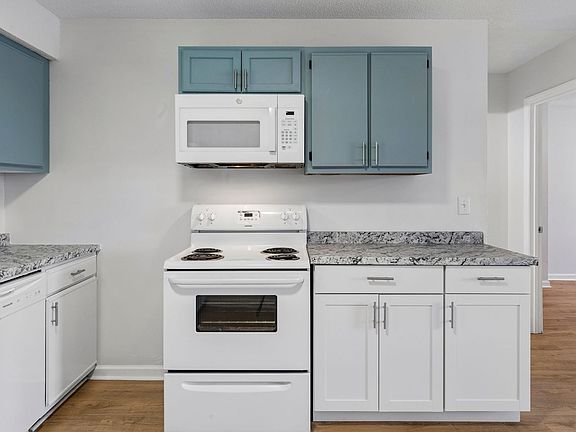 5th image of 600 Trudy St APT C