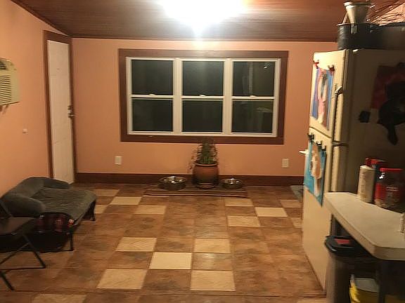 Laundry/storage 24 x11 1/2