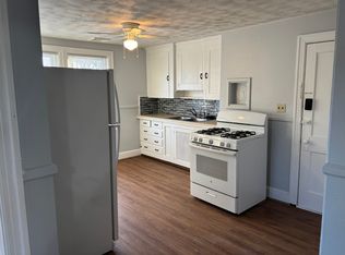 52 Monroe Ave #2, Bristol, RI 02809