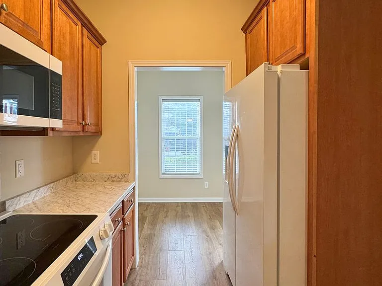3060 Candlelight Dr — Photo 7
