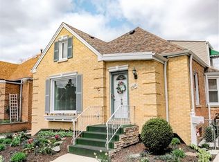 6938 W Wellington Ave, Chicago, IL 60634
