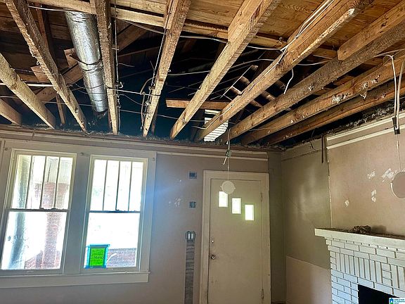 5th image of 602 E 22nd St