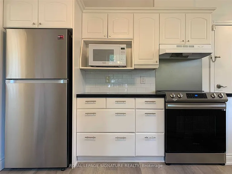 134 Glendora Ave — Photo 10