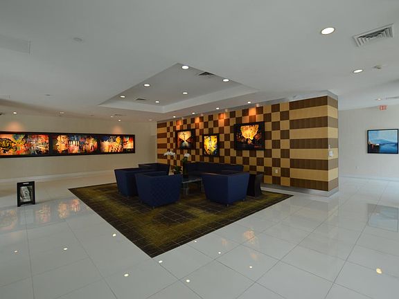 3rd image of 1800 N Bayshore Dr APT 1509