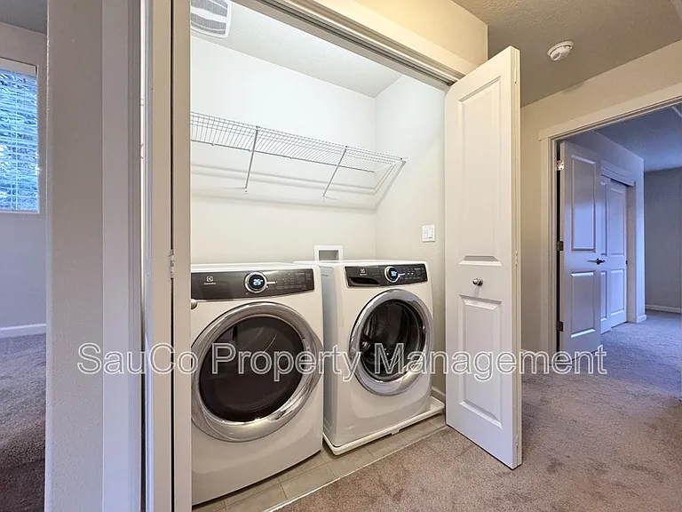 175 NE 80th Ave — Photo 17