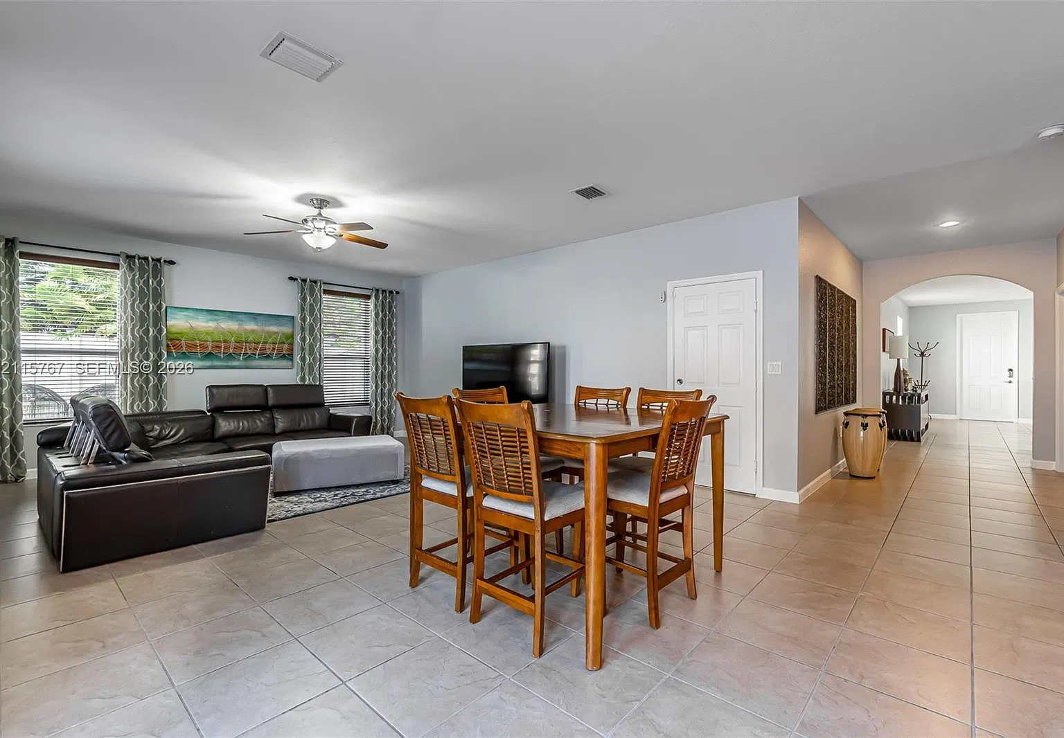 Kendall Commons Residenti — Photo 3