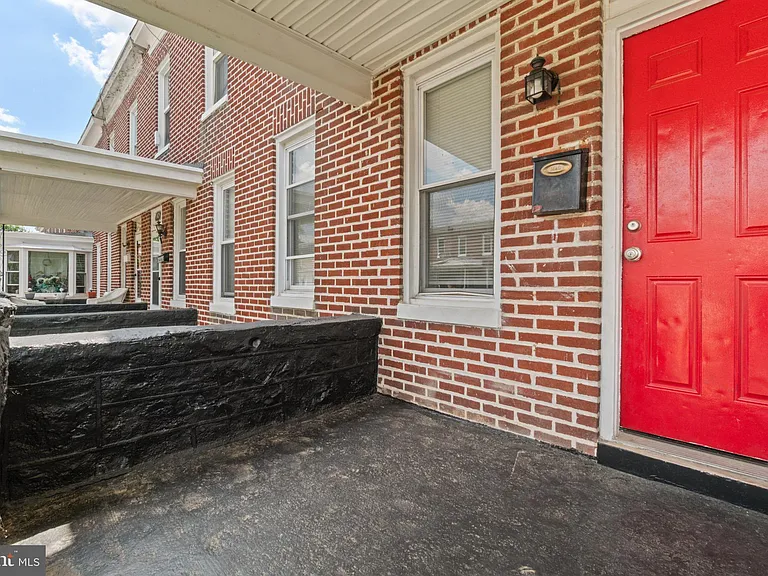 3427 Ravenwood Ave — Photo 3