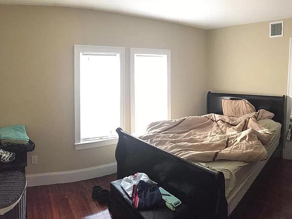 5th image of 200 Whitwell St #2