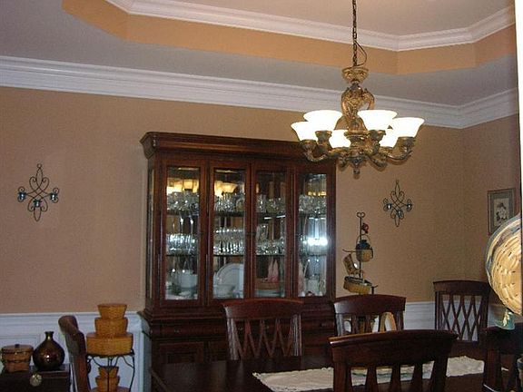 3rd image of 112 Gleneagles Blvd