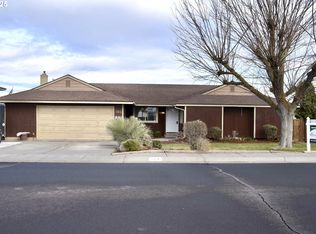 104 Rio Senda St, Umatilla, OR 97882