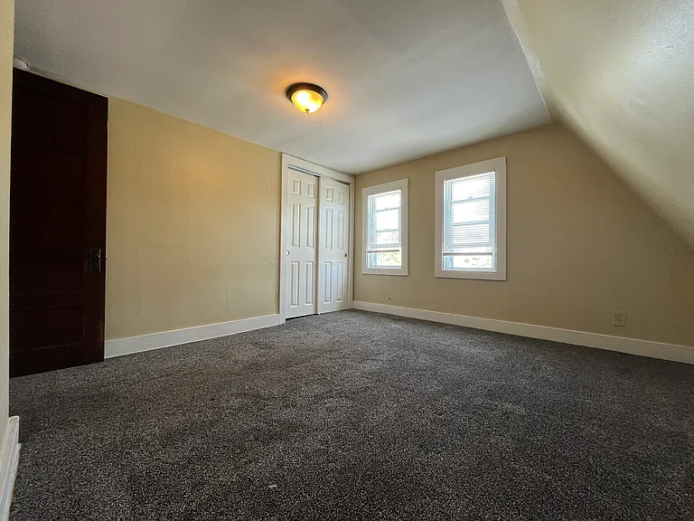 2223 E Vollmer Ave — Photo 15