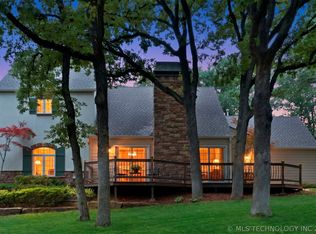 9704 S Lakewood Pl, Tulsa, OK 74137