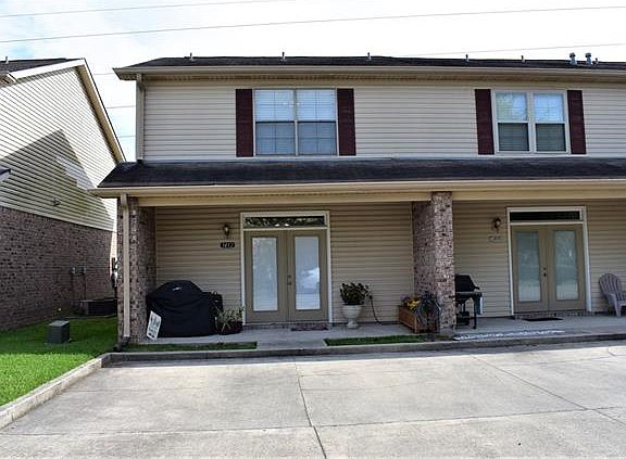 2nd image of 1412 Windsor St #1412