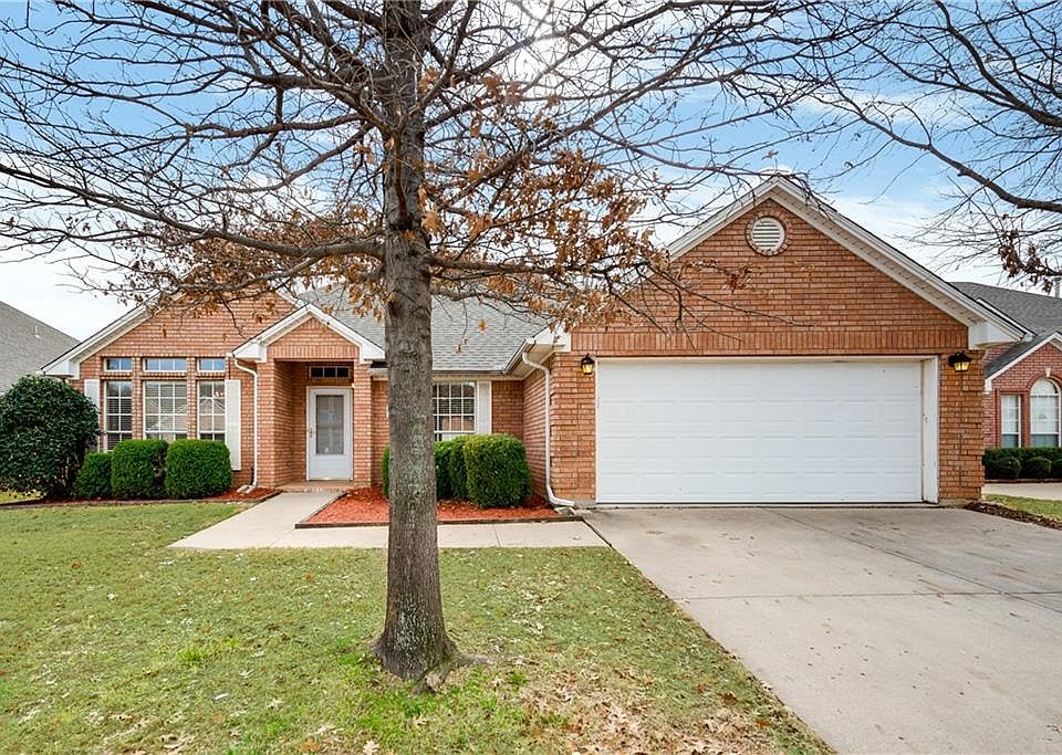 1st image of 3954 Wisteria Ln