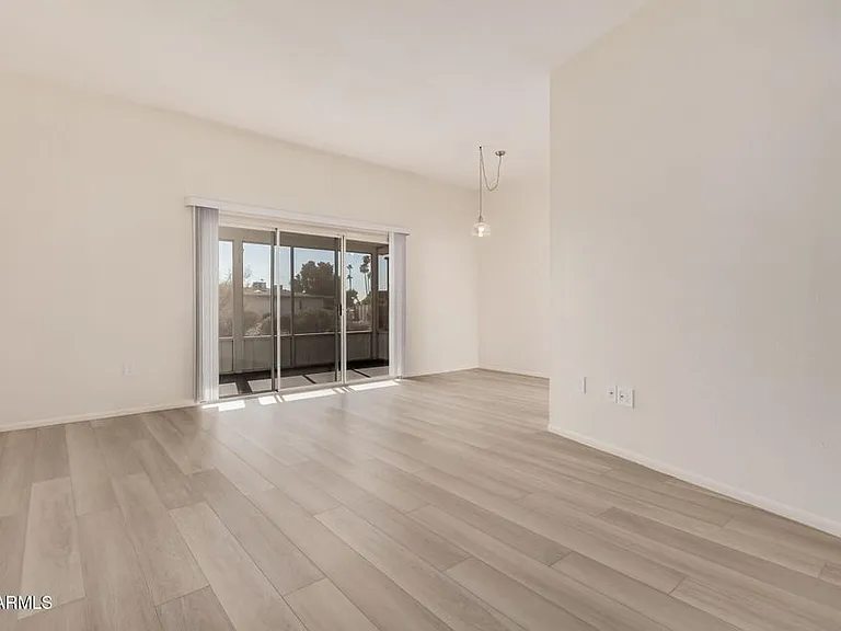 10641 W Boswell Blvd — Photo 15